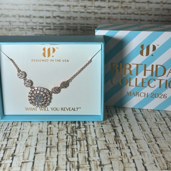 🐾 Live In The Night 🐾 - Picture 3 of 4